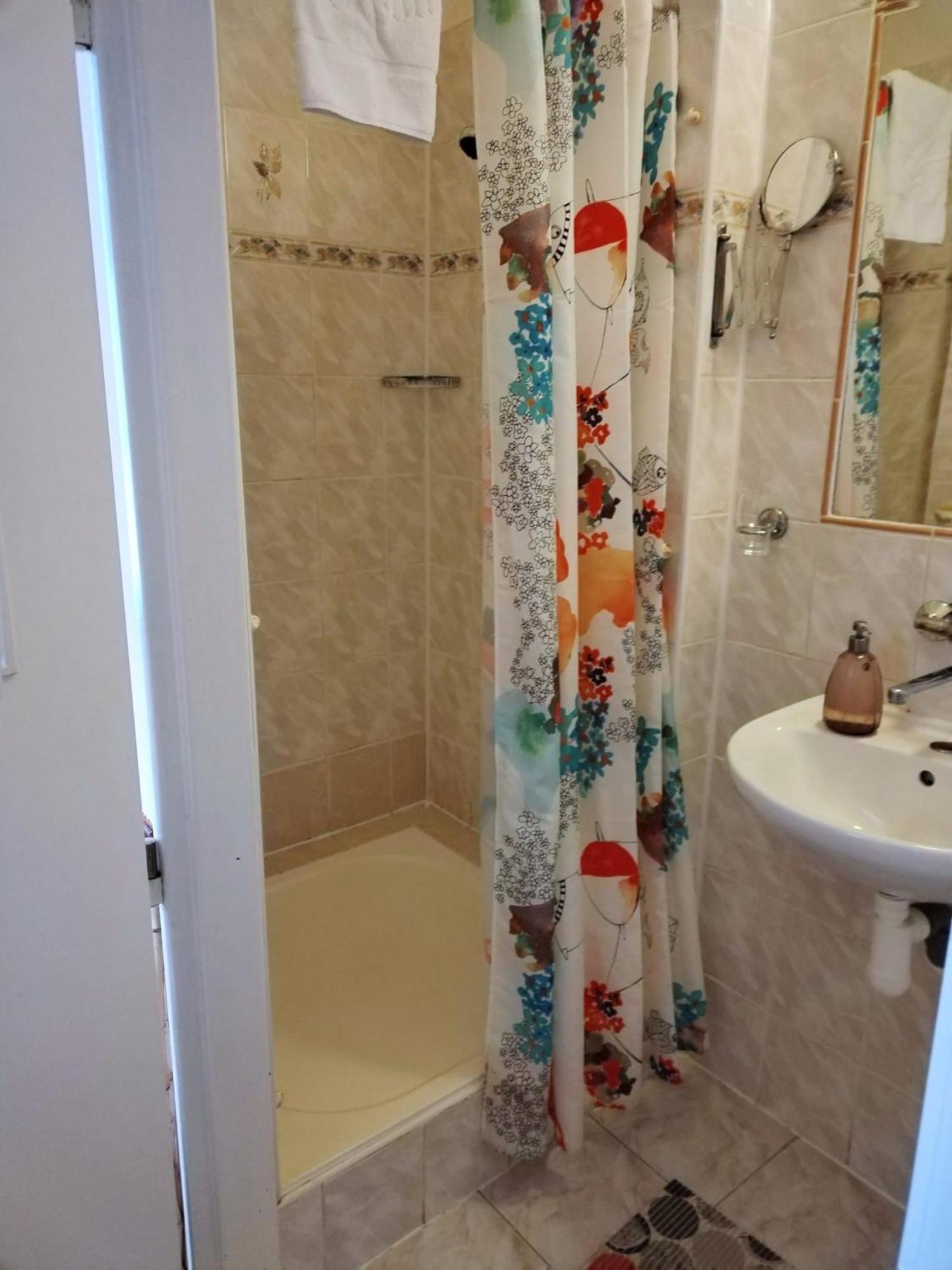 Delux Kolonada Apartamento KLV Exterior foto